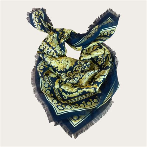 foulard donna in seta versace e turchese|Foulard in seta Barocco 70 cm Nero,Stampa .